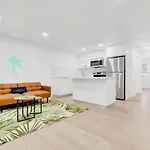 Brand New Tropicana Apartment #2