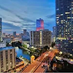 Gorgeous Bay & City View Condo In Brickell With Free Spa