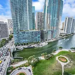 Gorgeous Bay & City View Condo In Brickell With Free Spa