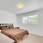 Brand New Tropicana Apartment #2