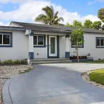 Cozy Miami Home Pet-Friendly & With Free Parking