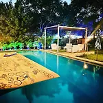 Miami Villa With Amazing Pool