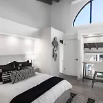 Villa At St James Unit A Luxury Pool Villa, Pet Friendly