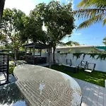 Stylish 3/2 Centrally Located!
