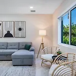 4 Bedroom Holiday Retreat Bbq Marketplace