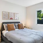 4 Bedroom Holiday Retreat Bbq Marketplace