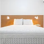 Stylish 2Bed Apartment El Portal