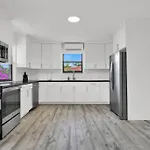 Miami Home 3 Bed 2 Bath Near Beach