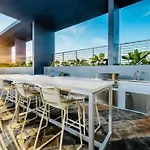 Art House King Bed Rooftop Pool