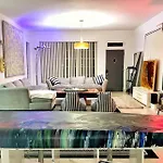 Homestay Studio Near Cocowalk, Brickell, Mercy Hospital