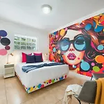 Le Femme Paradise