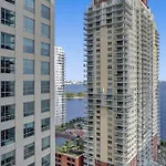 Superb Private Unit Perfectly Located In Brickell