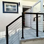Stylish 3/2 Centrally Located!