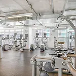 Modern 2-Bd Condo In The Heart Of Midtown Miami