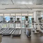 Modern 2-Bd Condo In The Heart Of Midtown Miami