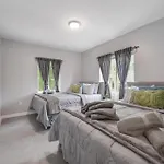 Awesome Duplex On The East Side Of Miami