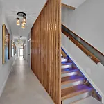 Incredible Comfort: Awesome Apartment With Parking