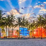 Lyz Miami Airport
