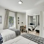 Azzure 10 Mins To South Beach Miami 4 Bedroom Villa