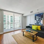 Amazing 3 Bedroom Condo At Brickell With Pool