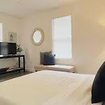 Brickell + Wynwood Wonderland: Spacious 6Br Home
