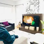 Xanadu 10 Mins To South Beach! 3 Bedroom Miami Villa