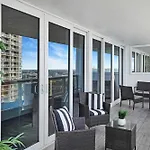 Miami Vice! Totally Renovated, Water & Park Views!
