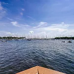 Coconut Grove Beauty 1 Bedroom Bayview Condo With Free Parking