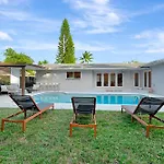 Villa Capri Aventura 4 Bed