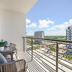 Modern Condo At Downtown Doral Park