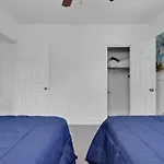 Brickell Marvellous Stunning House 12 People