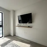Smart Brickell Deluxe Apartment