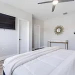 Miami Modern Oasis Retreat - Close To Airport