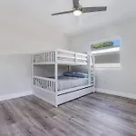 Miami Modern Oasis Retreat - Close To Airport
