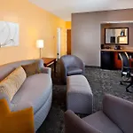 Courtyard Miami Airport West Doral