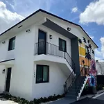 Stylish Serenity: Wynwood Oasis Retreat