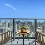 Spectacular Apartment With Pool & Gym