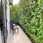 Beautiful Loft Cottage In The Heart Of Miami
