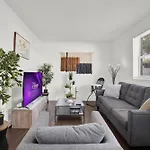 3 Minutes Away From Design District And Wynwood