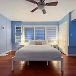Mango Grove- Charming Cottage In The Grove