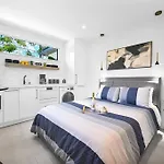 Modern Studio Near Design District, Wynwood
