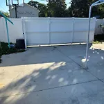 Mini House Oasis
