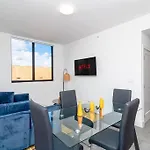 King Bed 2B 2Ba Oasis Minutes To Brickell 6 Guests