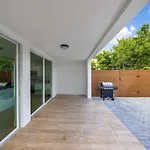 Up To 12 Guests! Modern Villa Near Wynwood 29!