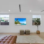 Up To 12 Guests! Modern Villa Near Wynwood 29!