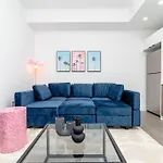King Bed Brand New Oasis Minutes To Brickell
