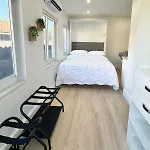 Studio With Office Space And Hot Tub