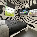 Beautiful Studio Located Near Design District And Wynwood