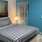 Beautiful, Fully Furnished 4Bed 2Bath House - 5 Minute Walk To Miracle Mile Downtown Coral Gables