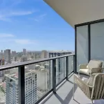 On 47Th Floor! Free Parking & Views From The Top